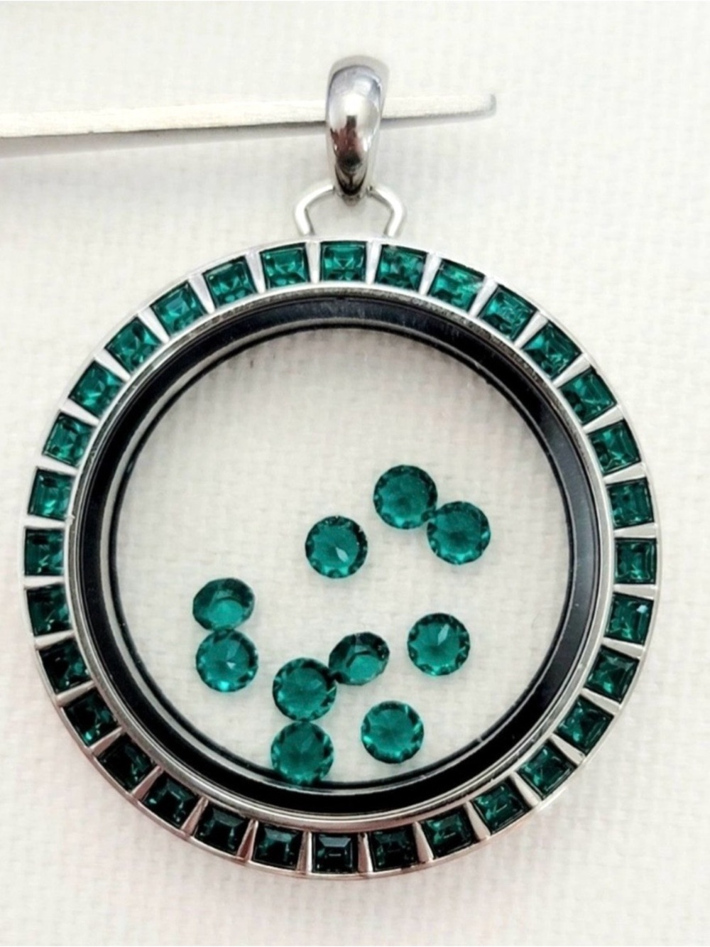 Origami Owl Silver Floating Locket Pendant-Emerald Green